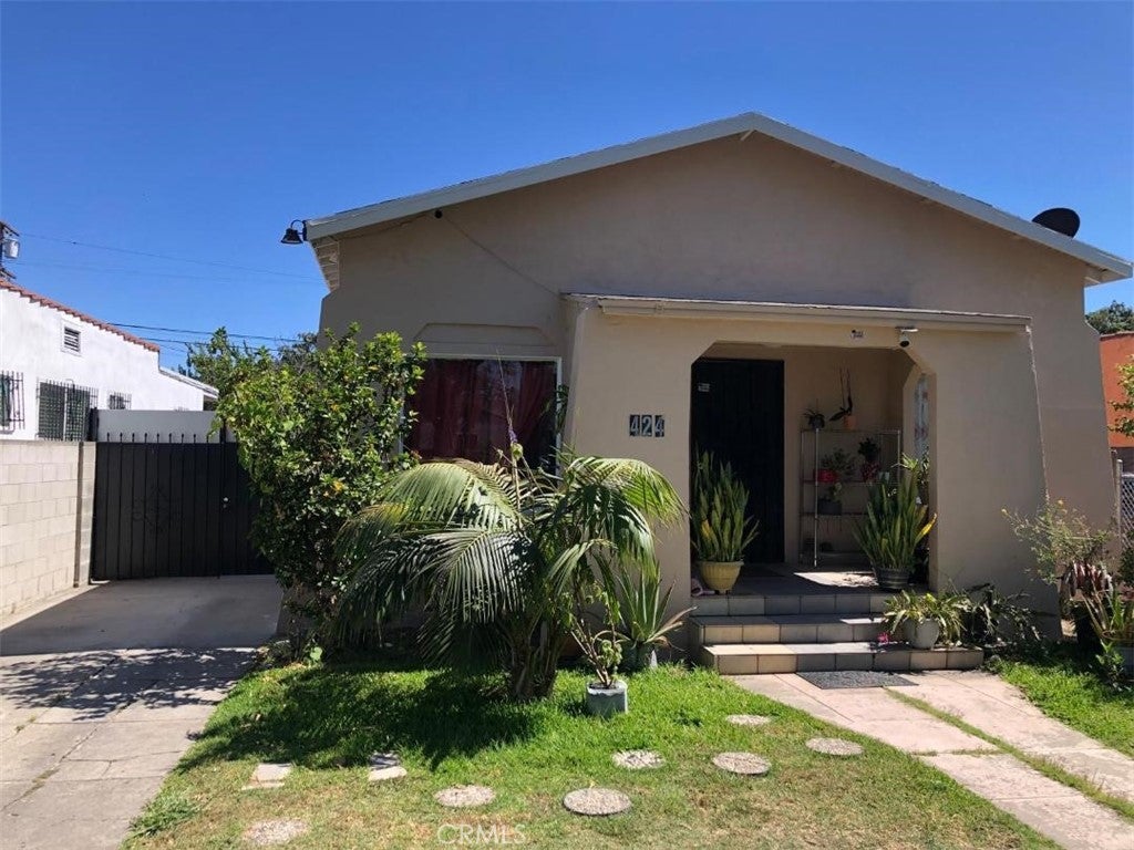 424 E 91st Street, Los Angeles CA 90003