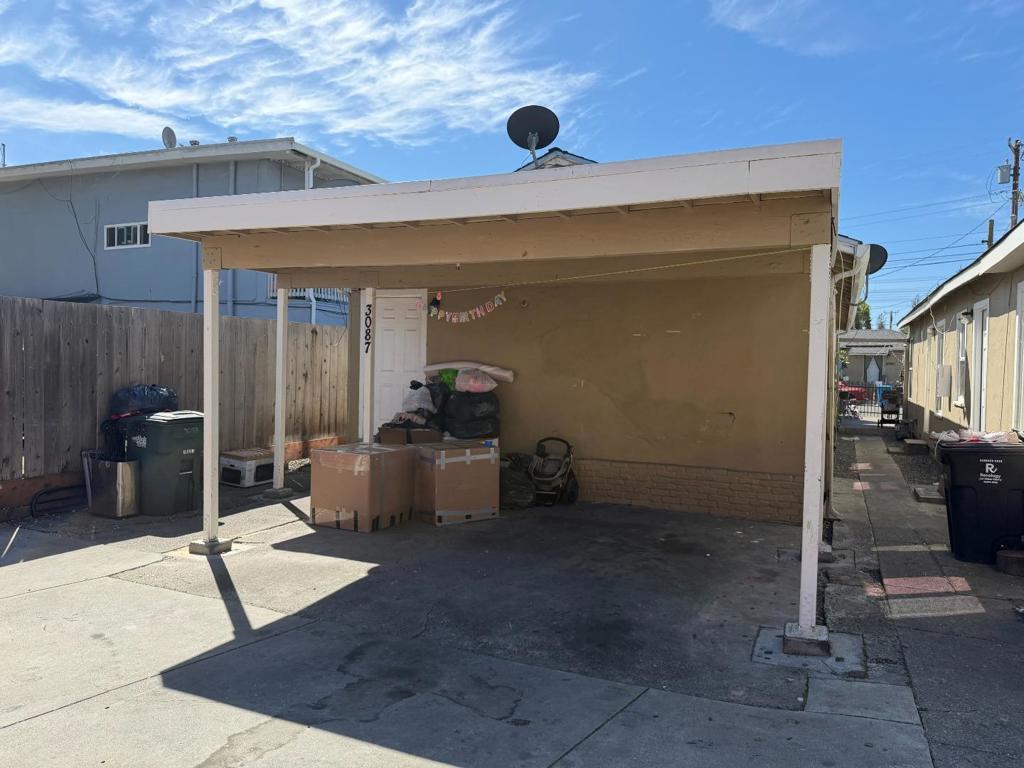 3085 William Avenue