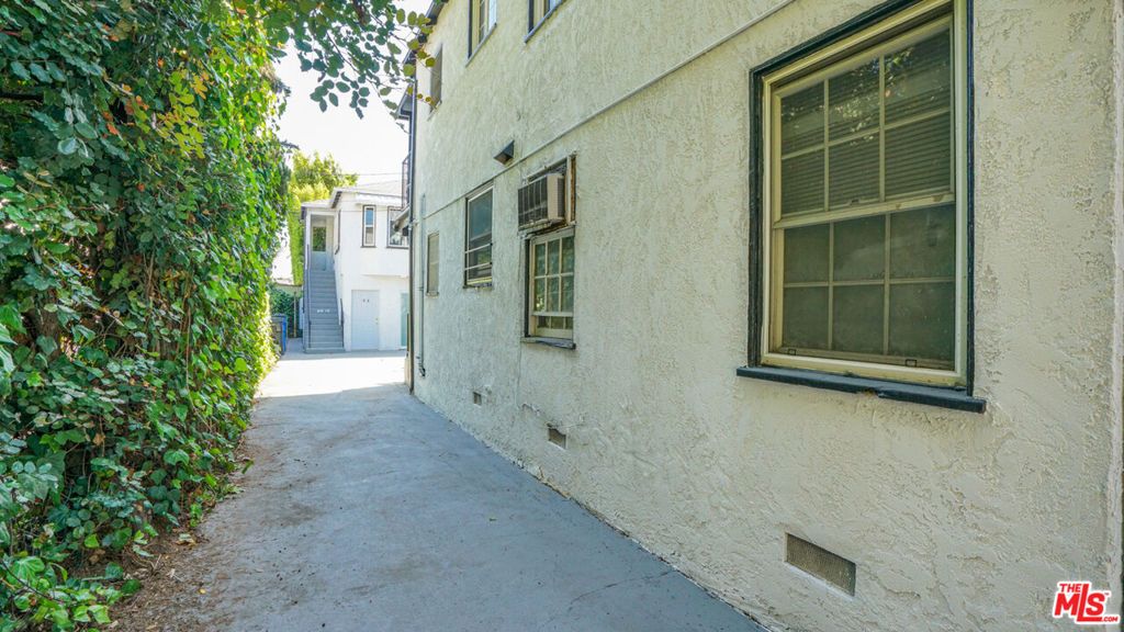 listing image 130721733442252430723