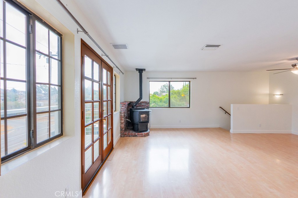 42718 Coolcrest Drive