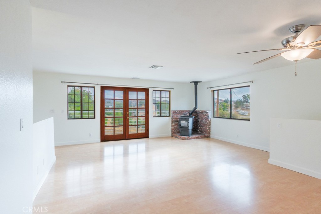 42718 Coolcrest Drive