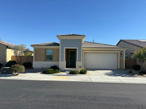 Photo of 39912 Felicita Parkway, Palm Desert, CA 92211 (MLS # 219149596DA)