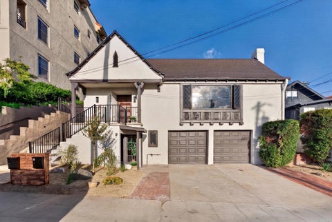 Photo of 2421 Brant Street, San Diego, CA 92101 (MLS # PTP2607218)