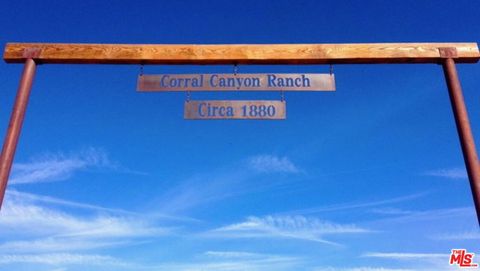 Photo of 29433 Highway 33 Highway, Maricopa, CA 93252 (MLS # 26666325)