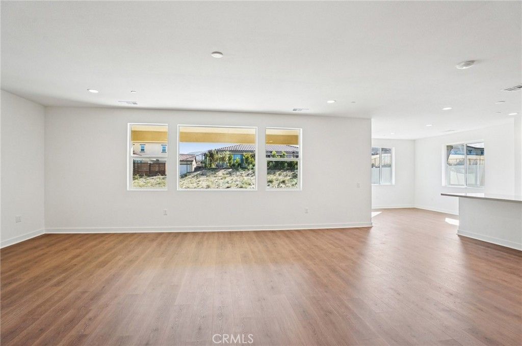 Photo of 4040 Saddlewood Drive, Palmdale, CA 93551 (MLS # OC25238751)