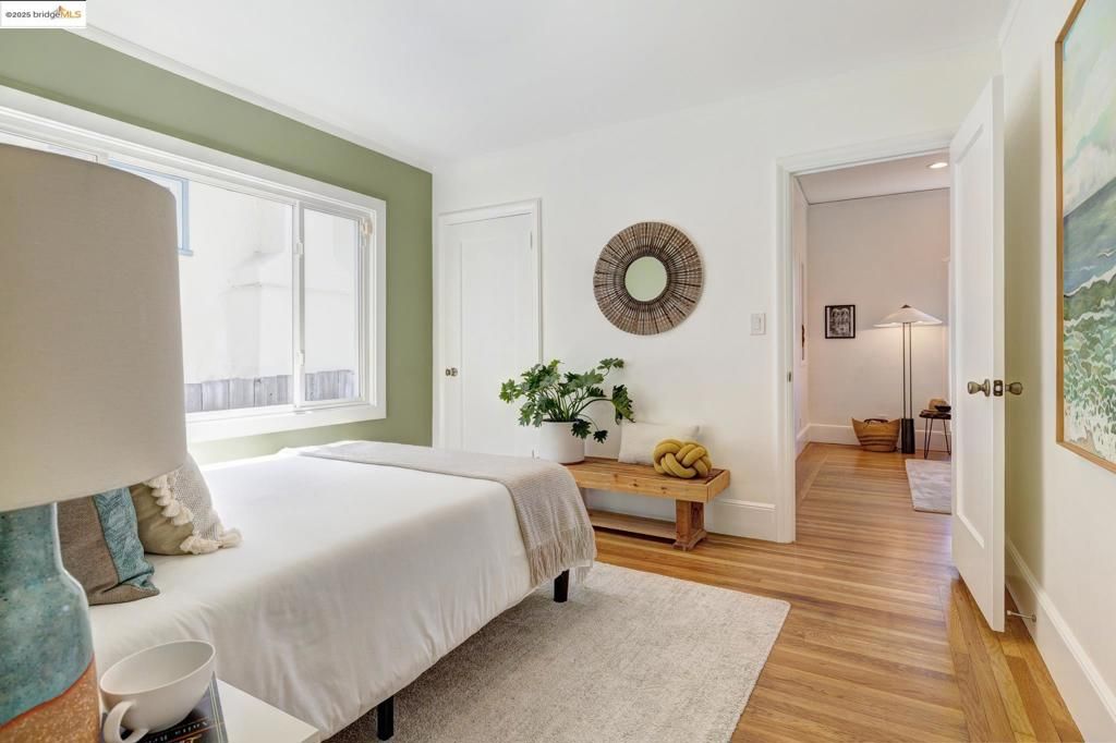 listing image 130727889764924593957