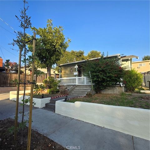 Photo of 3928 La Crescenta Avenue, Glendale, CA 91020 (MLS # SR25248090) Photo of 3928 La Crescenta Avenue, Glendale, CA 91020 (MLS # SR25248090)