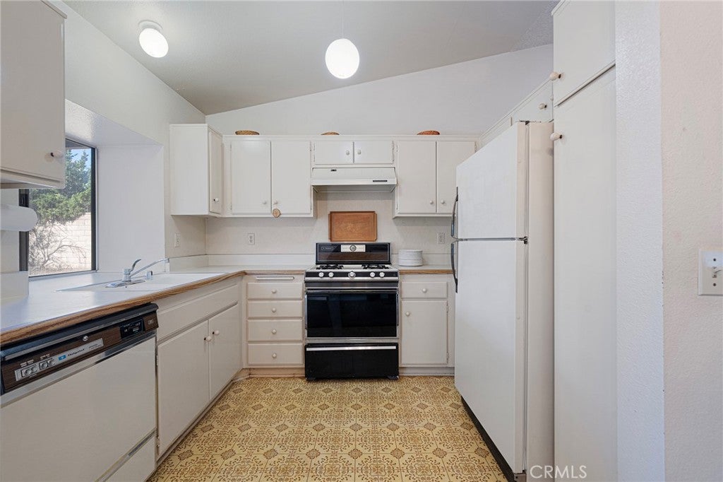 6846 Plum Way