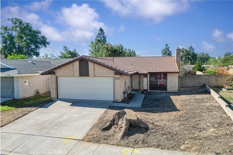 Photo of 6846 Plum Way, Rancho Cucamonga, CA 91739 (MLS # CV26214082)