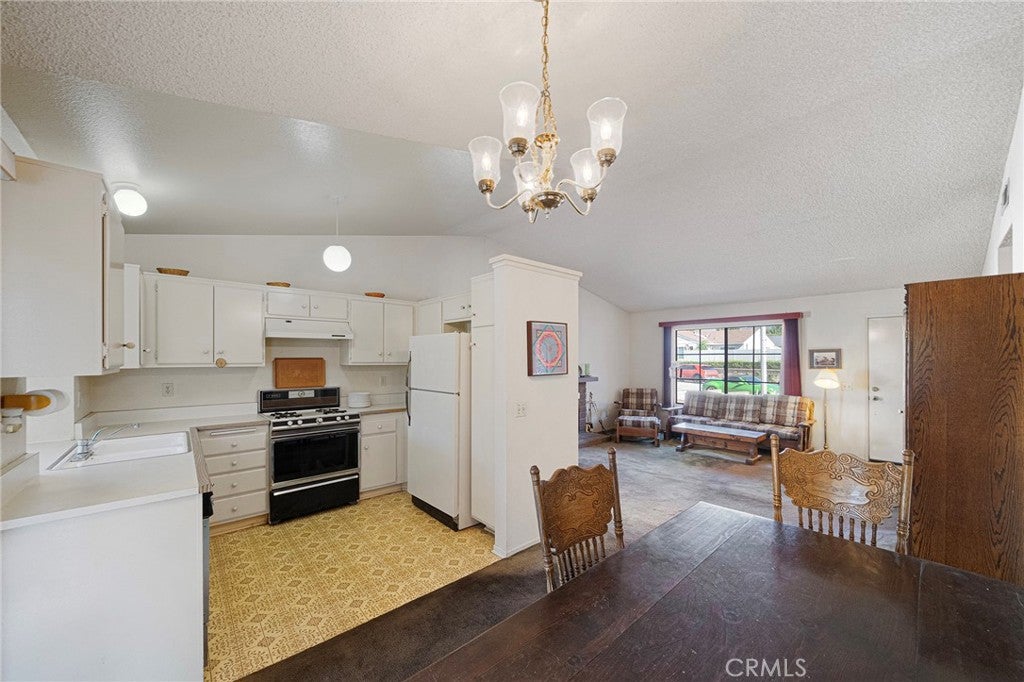 6846 Plum Way