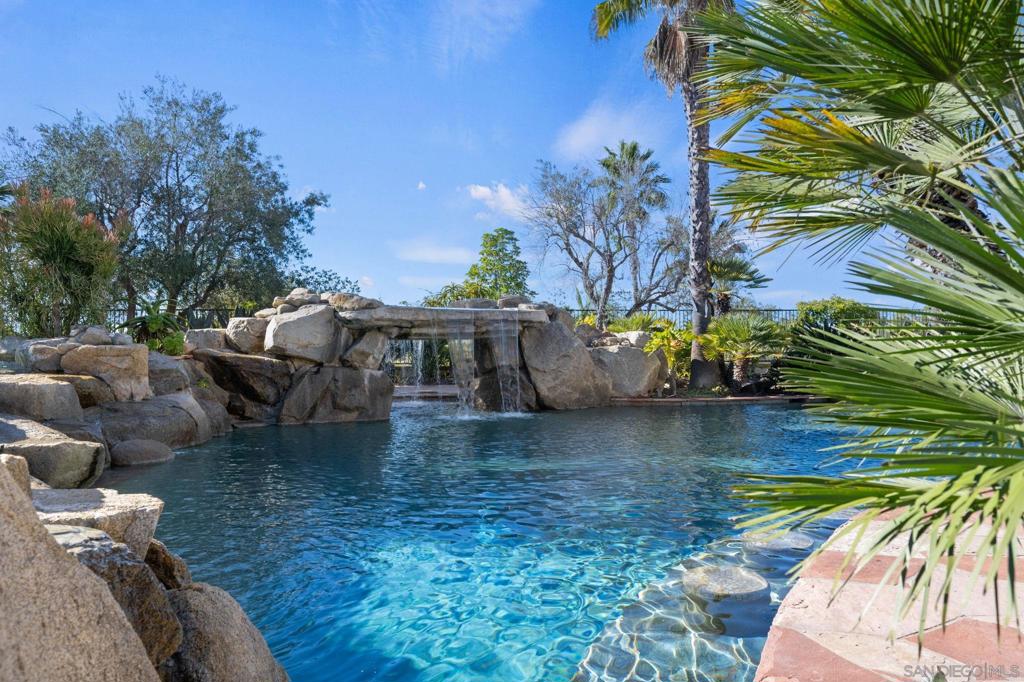 Rancho Santa Fe - Residential