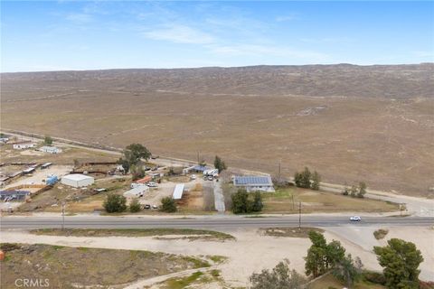 Photo of 28106 Highway 119, Taft, CA 93268 (MLS # SR25218498)