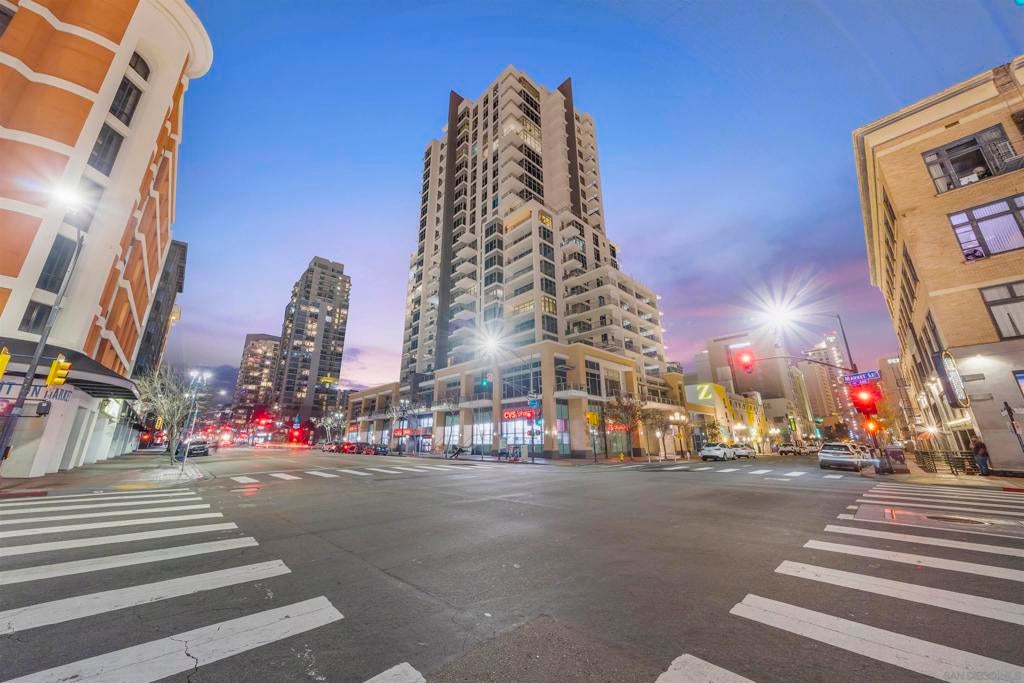 575 6th Ave Ave 804, San Diego CA 92101
