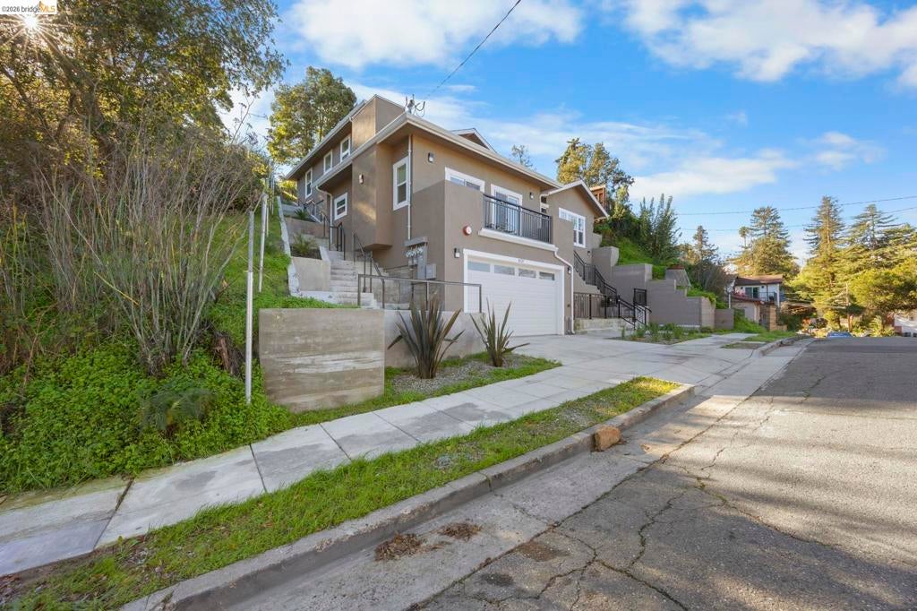 4737 Redding St St, Oakland CA 94619