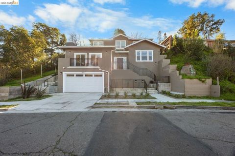 Photo of 4737 Redding St St, Oakland, CA 94619 (MLS # 41126125)