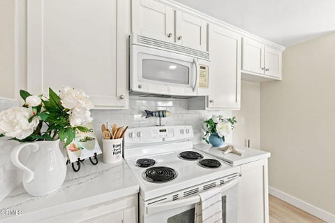 Tiny photo for 1682 Bridgeport Lane, Camarillo, CA 93010 (MLS # V1-38192)