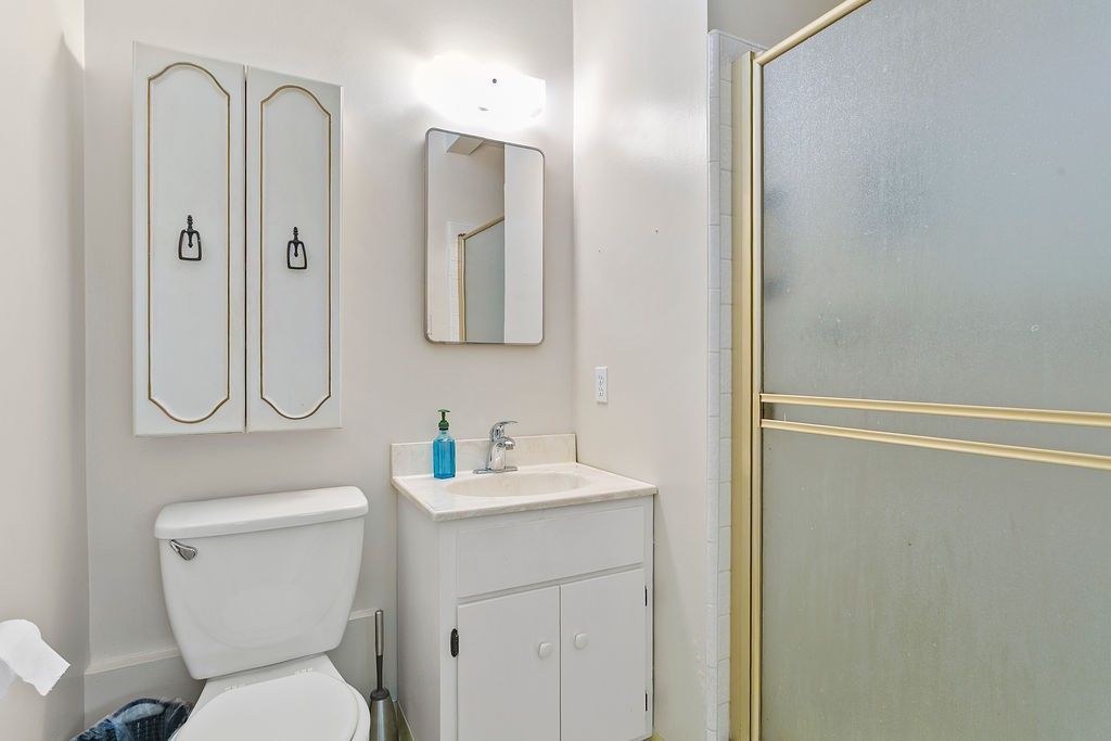 listing image 130723073488649627289