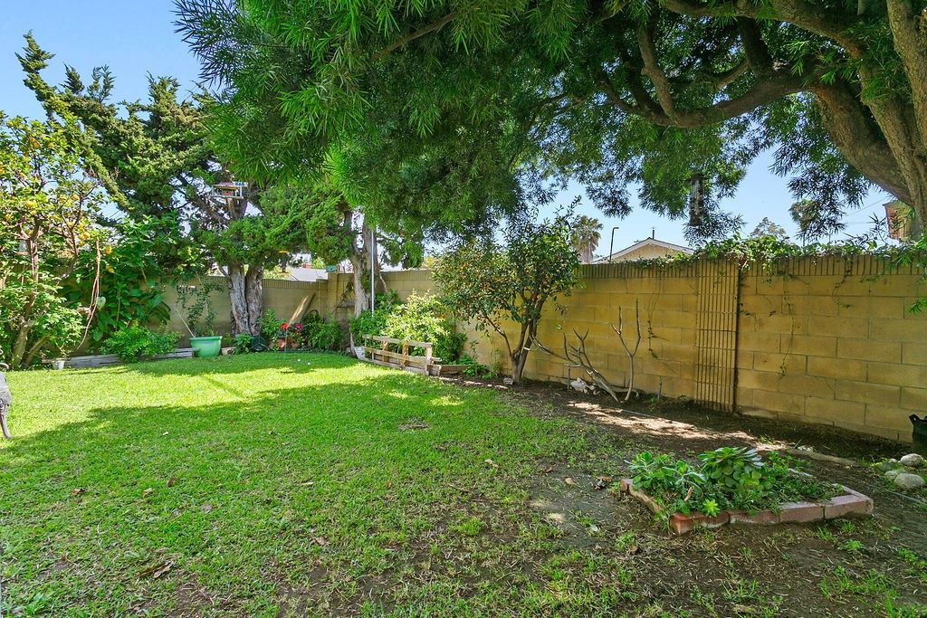 listing image 130722117149877737838