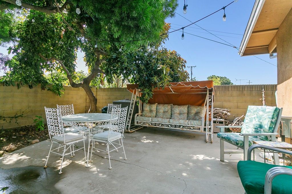 listing image 130727300593375782572