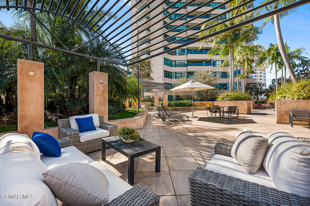 Los Angeles, California, 90024, United States, 3 Bedrooms Bedrooms, ,4 BathroomsBathrooms,Residential,Active,2020549