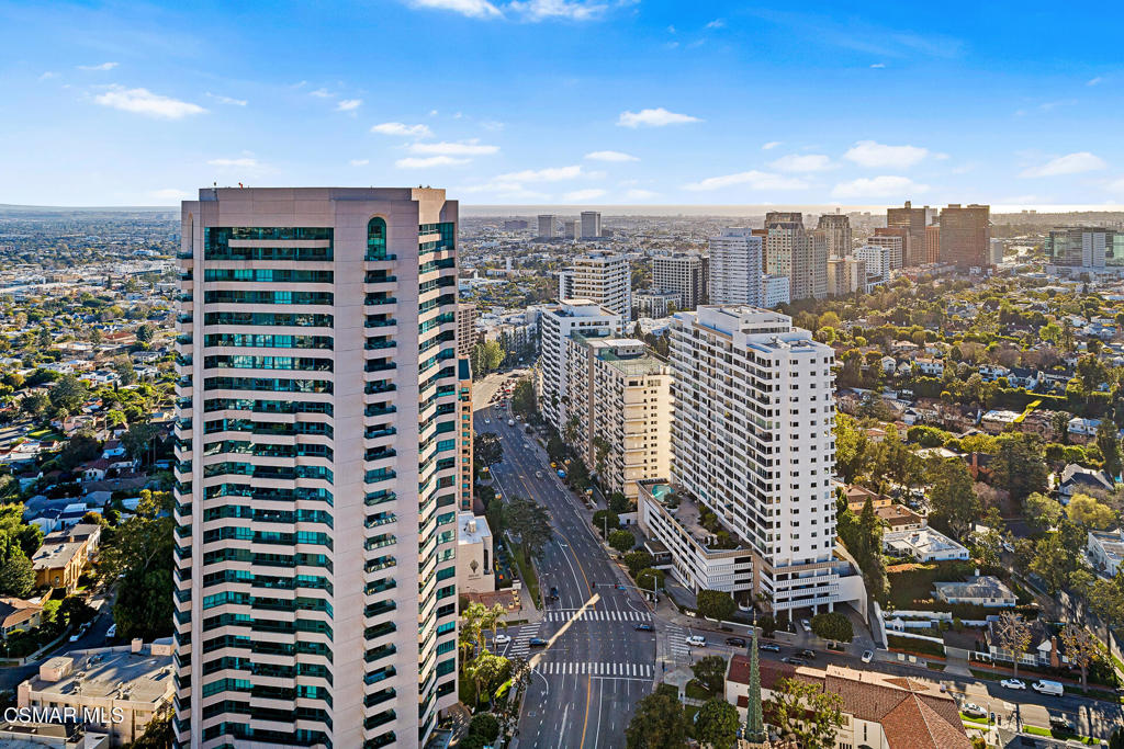 Los Angeles, California, 90024, United States, 3 Bedrooms Bedrooms, ,4 BathroomsBathrooms,Residential,Active,2020549