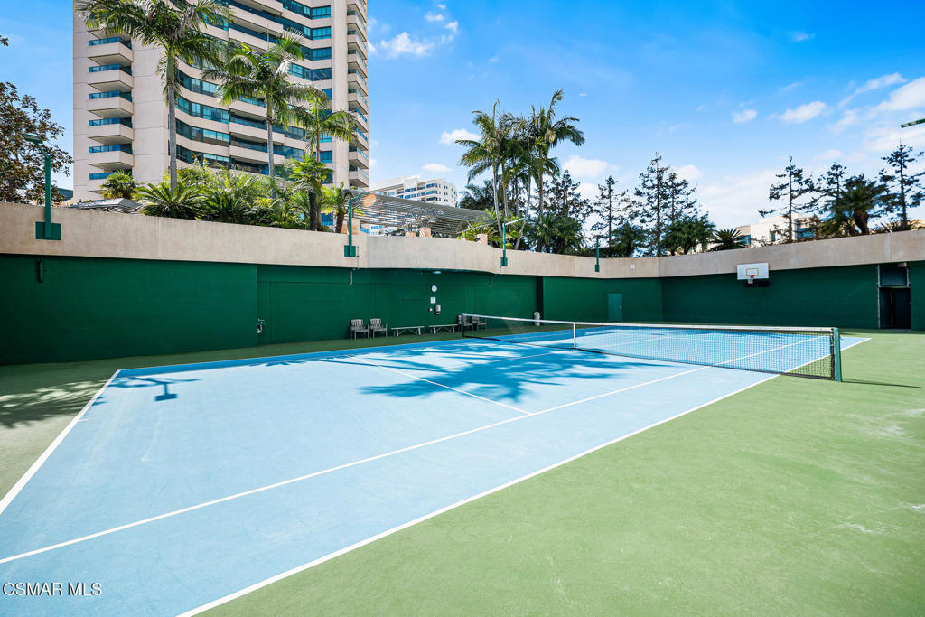 Los Angeles, California, 90024, United States, 3 Bedrooms Bedrooms, ,4 BathroomsBathrooms,Residential,Active,2020549