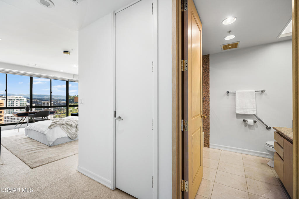 Los Angeles, California, 90024, United States, 3 Bedrooms Bedrooms, ,4 BathroomsBathrooms,Residential,Active,2020549
