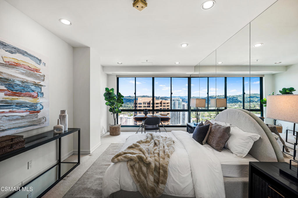Los Angeles, California, 90024, United States, 3 Bedrooms Bedrooms, ,4 BathroomsBathrooms,Residential,Active,2020549
