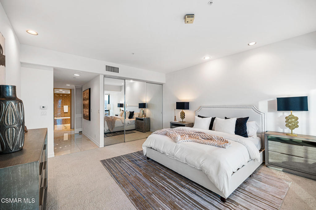 Los Angeles, California, 90024, United States, 3 Bedrooms Bedrooms, ,4 BathroomsBathrooms,Residential,Active,2020549