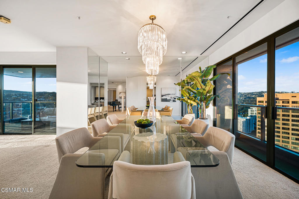 Los Angeles, California, 90024, United States, 3 Bedrooms Bedrooms, ,4 BathroomsBathrooms,Residential,Active,2020549