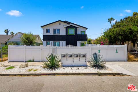 Photo of 5855 Vineland Avenue #B, Los Angeles, CA 91601 (MLS # 26865953)