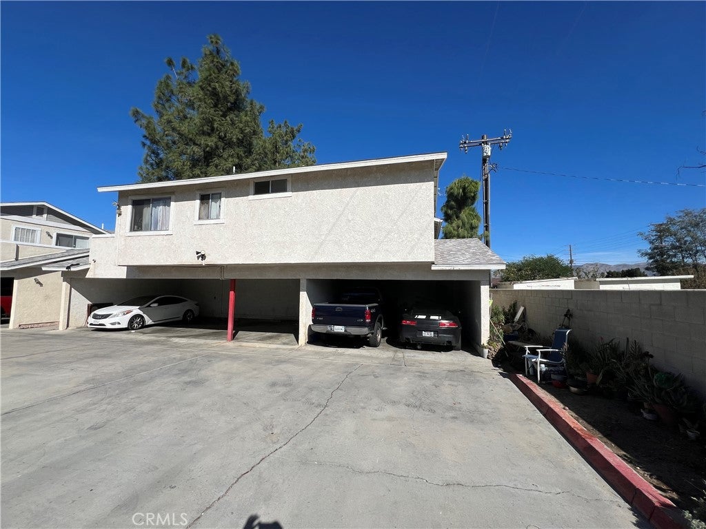 955 W Devonshire