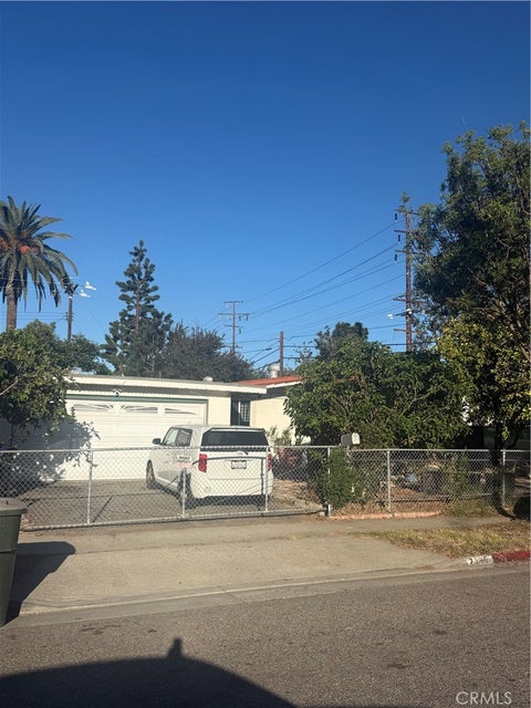 Photo of 2245 Anaheim AVE, Costa Mesa, CA 92627 (MLS # OC26214639)