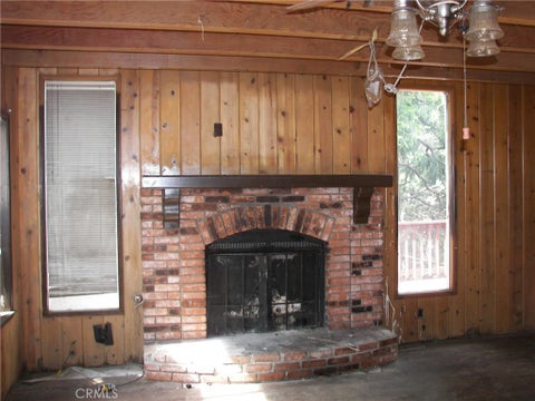 Tiny photo for 23730 Lakeview DR, Crestline, CA 92325 (MLS # IG26225510)