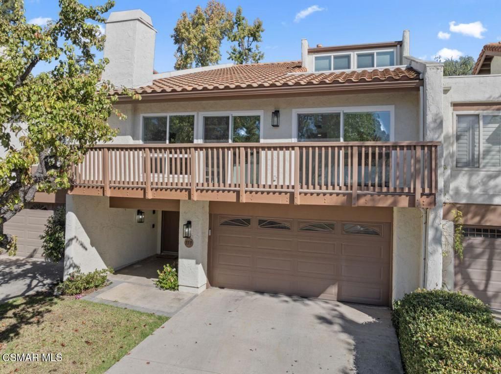 Photo of 559 Racquet Club Lane, Thousand Oaks, CA 91360 (MLS # 225005533)