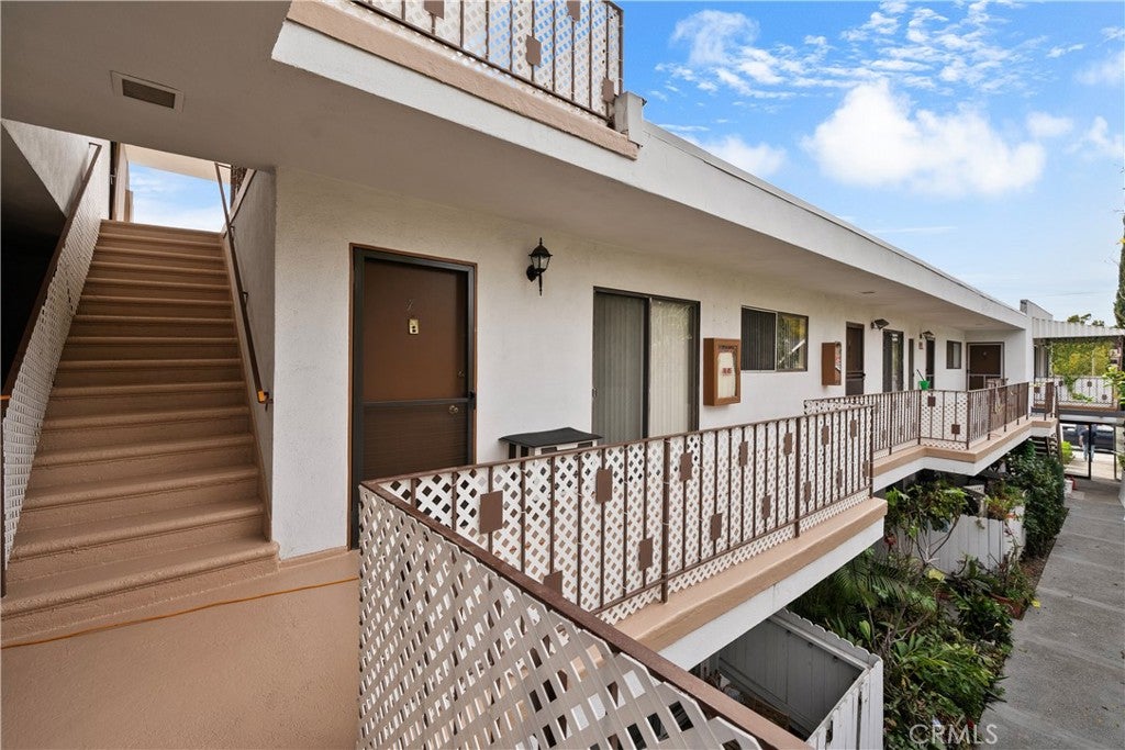 322 N Isabel