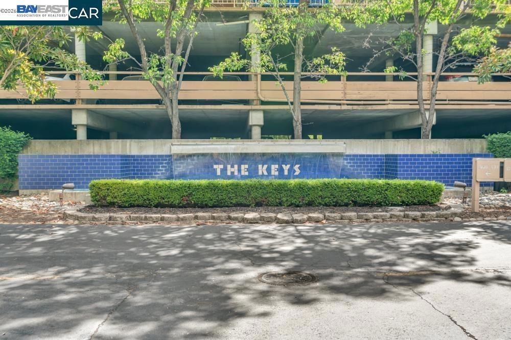310 N Civic Dr 101