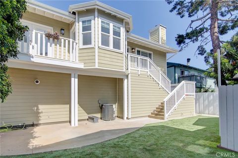 Photo of 527 Westminster Ave #B, Newport Beach, CA 92663 (MLS # OC26067949)