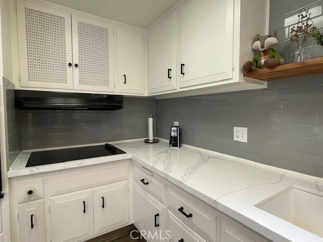 13140 Del Monte Drive 51-L