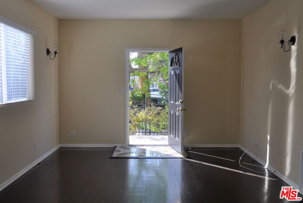 1816 S La Brea Avenue