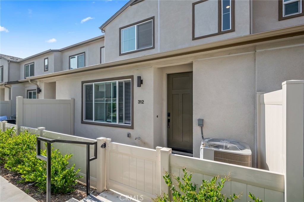 Excellent Townhome located in the wonderful " Citro" community of New homes, with all the amenities you will expect. All bedrooms are upstairs, with a large enough den for an additional bed when guests come over and want to stay. Living room and kitchen with 1/4 bathroom downstairs. Two car garage attached with a remote control. It is located within walking distance of the pool. As you can imagine, this community is pet-friendly. Freeway is close by to go shopping. Or take Highway 4.5 to Pala Casino.