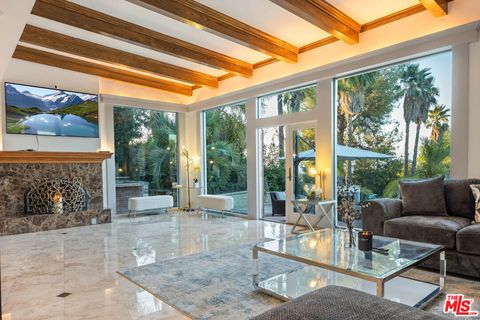 2357 Knob Hill Drive Riverside CA 92506