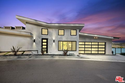 Tiny photo for 8366 Hillcroft Drive, West Hills, CA 91304 (MLS # 25627193)