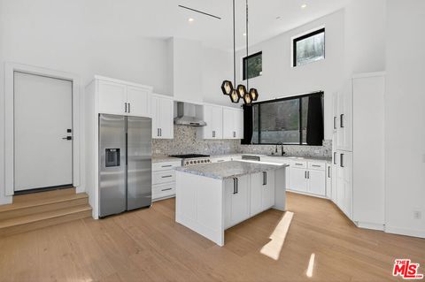 Tiny photo for 8366 Hillcroft Drive, West Hills, CA 91304 (MLS # 25627193)