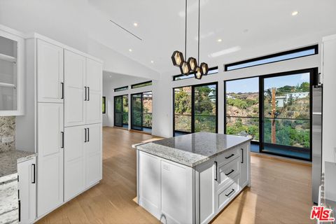 Tiny photo for 8366 Hillcroft Drive, West Hills, CA 91304 (MLS # 25627193)