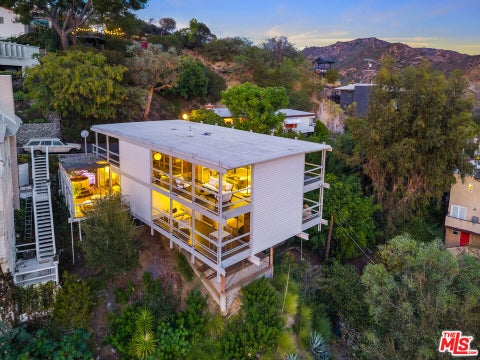 Photo of 2871 Hollyridge Drive, Los Angeles, CA 90068 (MLS # 26103216)