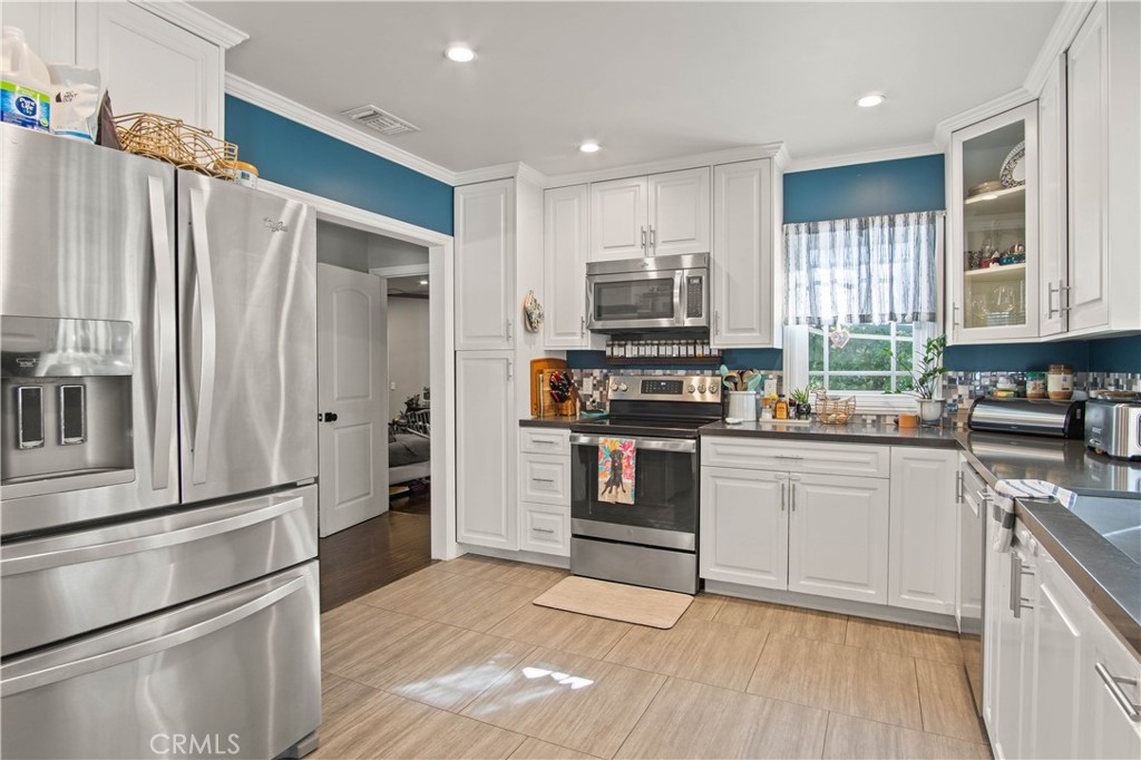 Properties 3 6835 Aldea Avenue