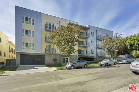 Photo of 6925 Knowlton Place #401, Los Angeles, CA 90045 (MLS # 26655807)