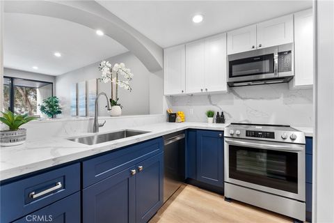 Tiny photo for 350 Paseo De Playa #113, Ventura, CA 93001 (MLS # CV25243927)