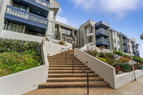 Tiny photo for 350 Paseo De Playa #113, Ventura, CA 93001 (MLS # CV25243927)